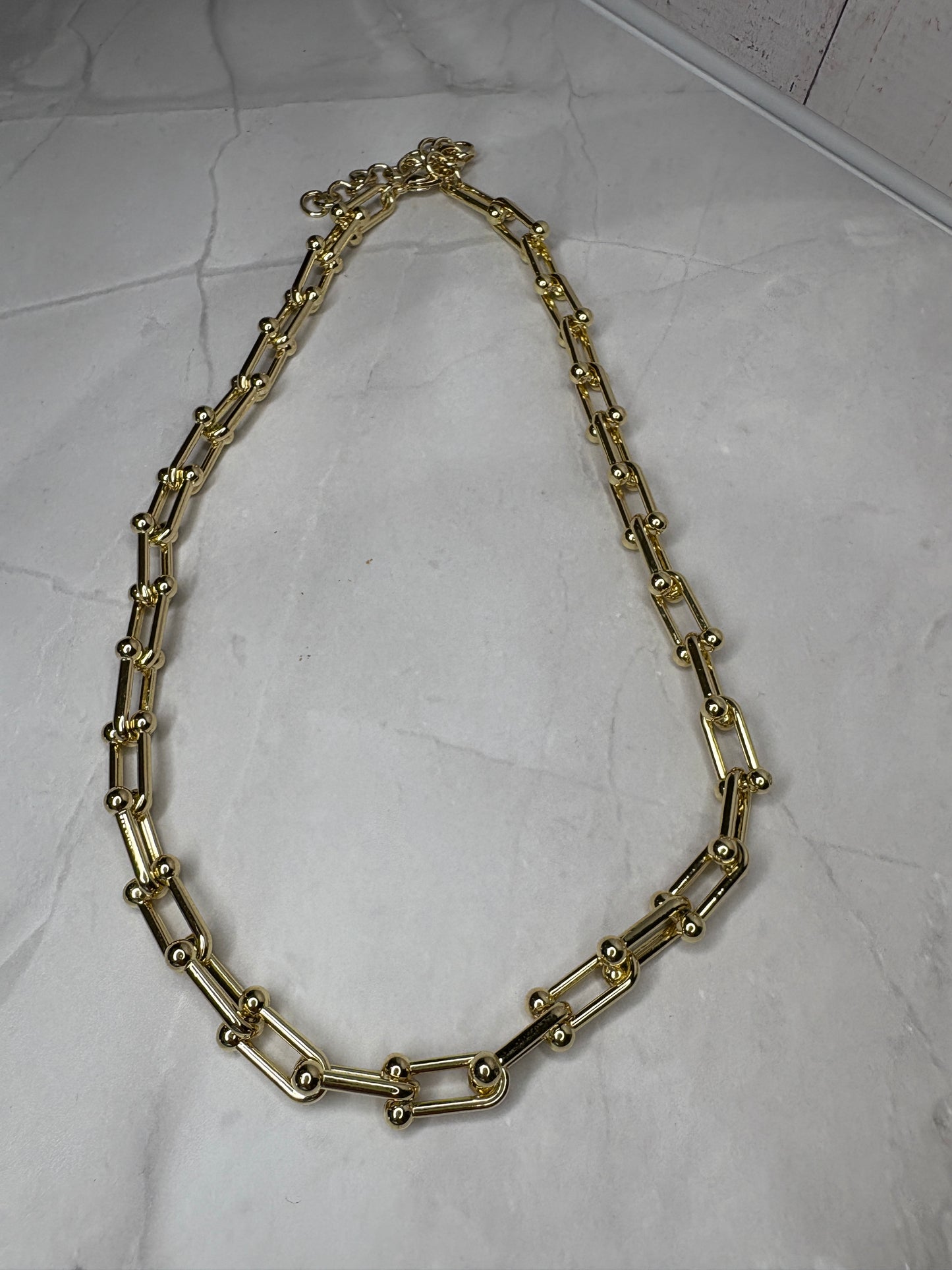 Elegant Gold Necklace