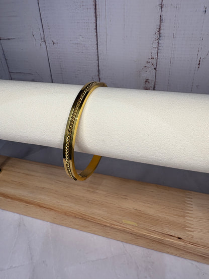 Sunlit Twist Bangle
