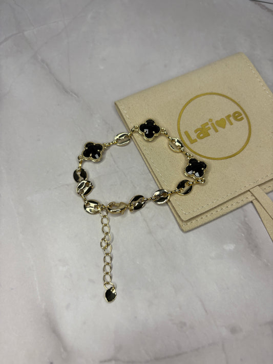 Black Crystal Clover Bracelt
