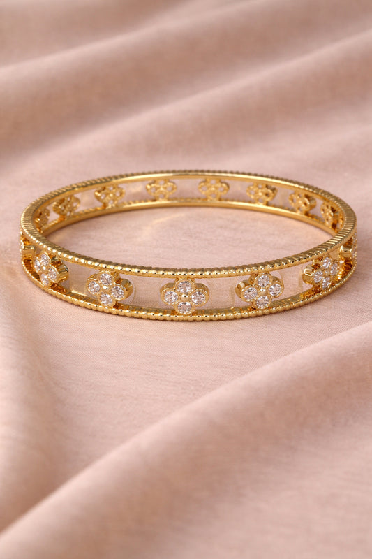 Bling Clover Bangle