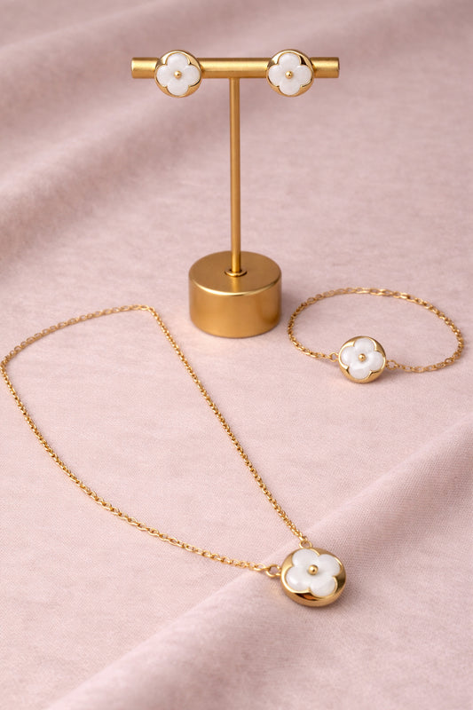 White Clover Bloom Set